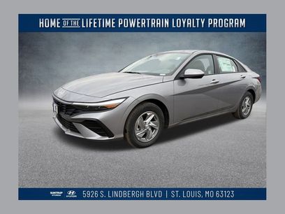 Used 2026 Hyundai Elantra SE w/ Cargo Package