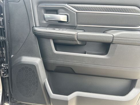 New 2025 RAM 2500 Big Horn AWD/4WD image 14