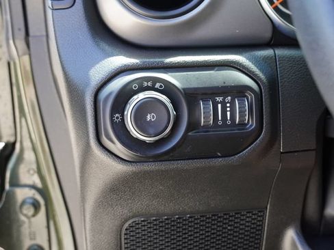 Used 2022 Jeep Wrangler Unlimited Sport AWD/4WD image 20