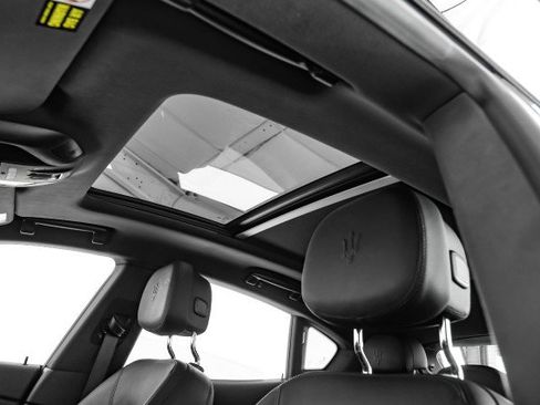 Used 2019 Maserati Levante image 26