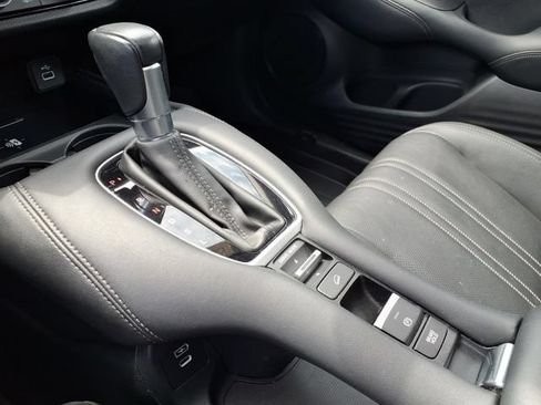 Certified 2024 Honda HR-V EX-L image 19