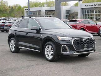 Used 2023 Audi Q5 2.0T Premium w/ Convenience Package AWD/4WD video 1