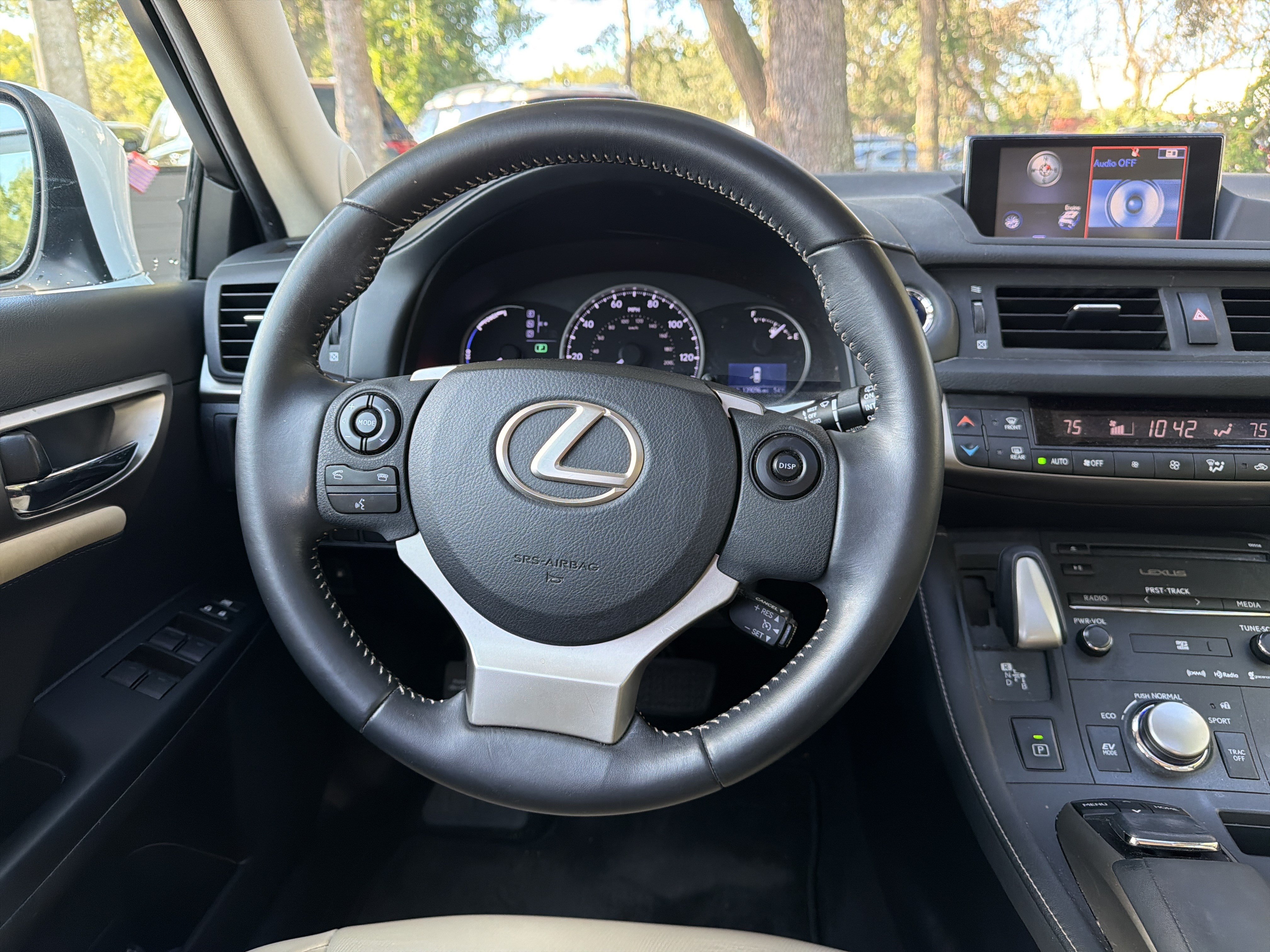 Used 2015 Lexus CT 200h w/ Navigation Package FWD image 33
