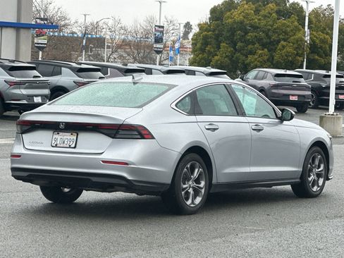 Used 2024 Honda Accord EX image 4