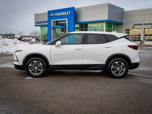 Used 2025 Chevrolet Blazer LT image 10
