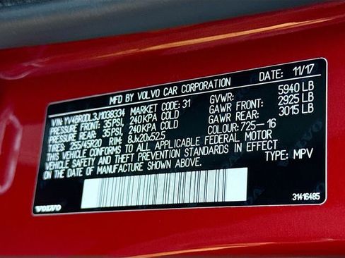 Used 2018 Volvo XC60 T8 Inscription w/ Luxury Seat Package AWD/4WD image 39