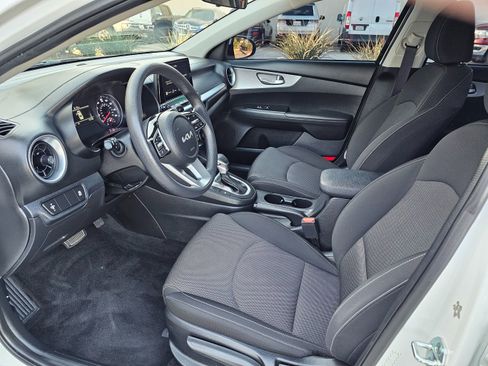 Used 2022 Kia Forte LXS image 16