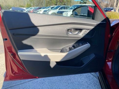 Used 2023 Honda Accord EX-L image 17