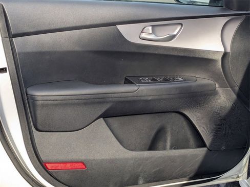 Used 2024 Kia Forte LXS image 13