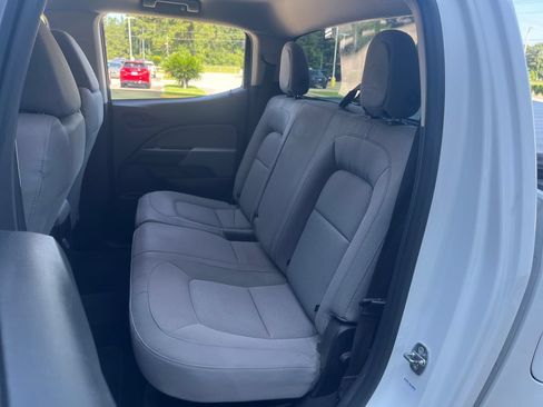 Used 2022 Chevrolet Colorado W/T w/ Custom Special Edition RWD image 21