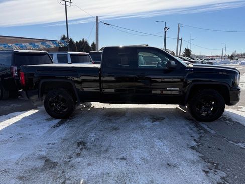 Used 2017 GMC Sierra 1500 Base 4x4 4dr Double Cab 6.5 ft image 7