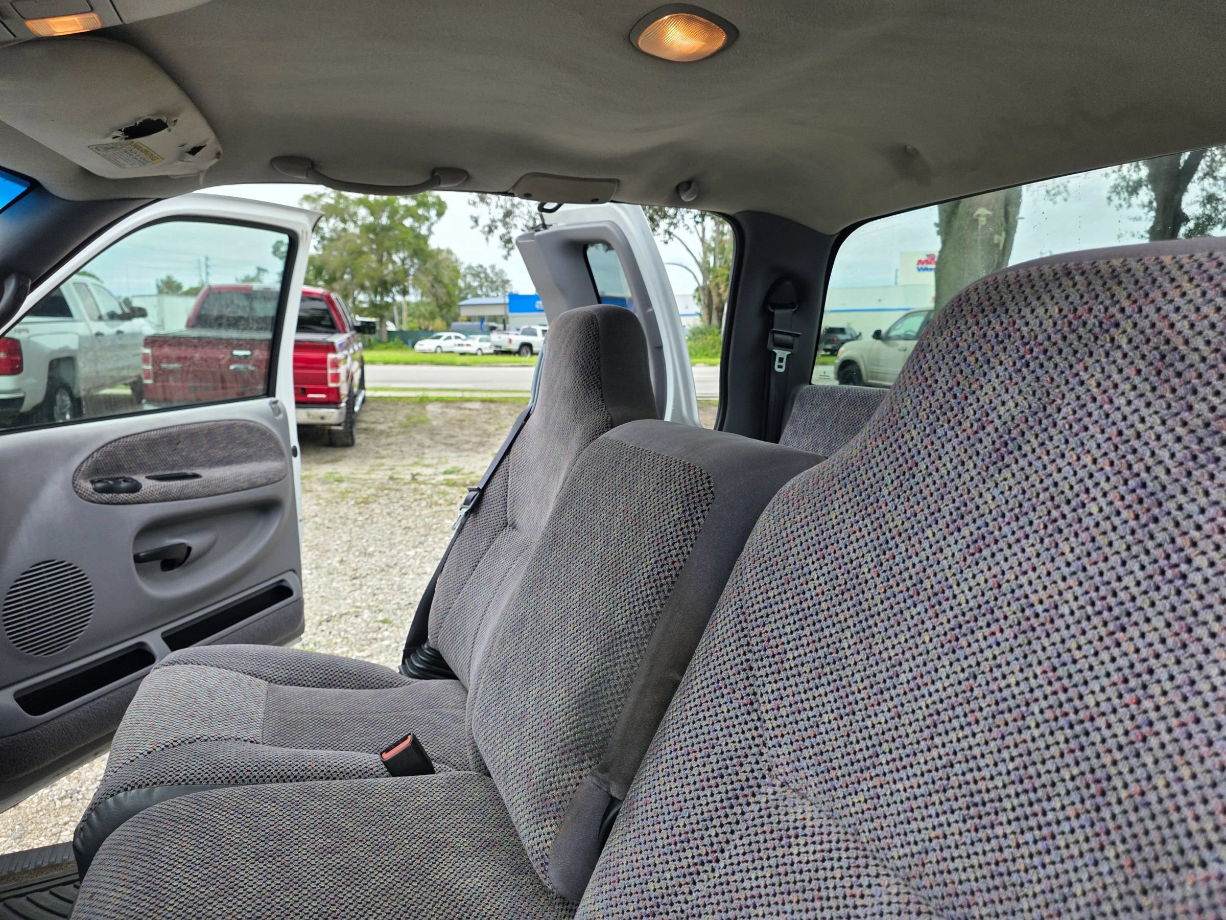 Used 2000 Dodge Ram 1500 Truck 2WD Quad Cab image 13