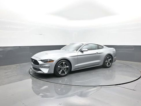 Used 2023 Ford Mustang GT RWD image 4