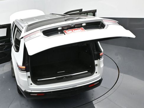 Used 2024 Jeep Grand Wagoneer Series I image 59