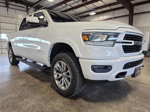 Used 2019 RAM 1500 Laramie AWD/4WD image 7
