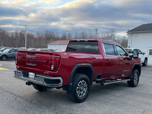 Used 2024 GMC Sierra 2500 SLE w/ SLE Value Package; image 11