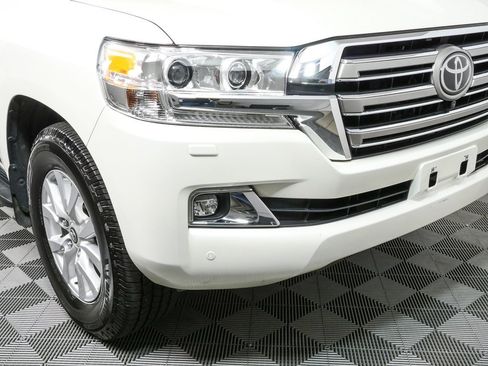 Used 2021 Toyota Land Cruiser image 38