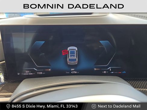 Used 2023 BMW X7 M60i w/ Executive Package image 27