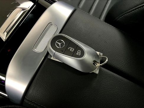 Used 2023 Mercedes-Benz GLC 300 4MATIC image 15