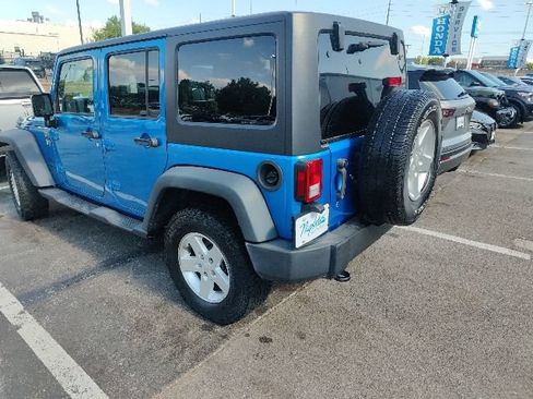 Used 2015 Jeep Wrangler Unlimited Sport w/ Quick Order Package 24S AWD/4WD image 11