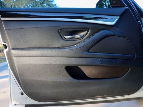 Used 2011 BMW 535i Sedan image 13