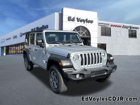 Used 2022 Jeep Wrangler Unlimited Sport S image 1