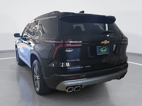 Used 2025 Chevrolet Traverse LT AWD/4WD image 6