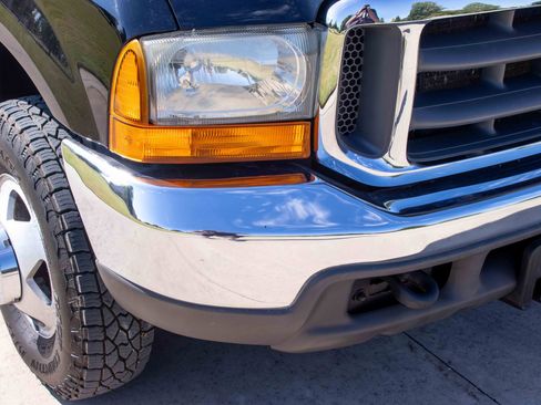 Used 2000 Ford F350 Lariat image 29