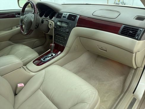 Used 2004 Lexus ES 330 image 28