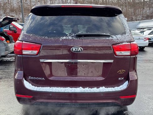 Used 2016 Kia Sedona EX image 7