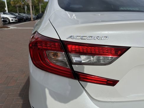Used 2018 Honda Accord LX image 38
