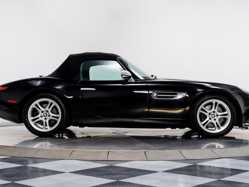 Used 2001 BMW Z8 RWD image 18