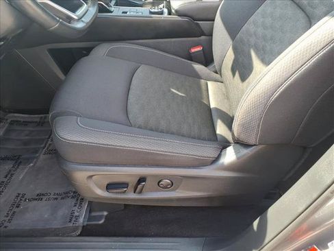 Used 2024 Nissan Pathfinder SV AWD/4WD image 19