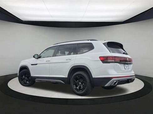 New 2026 Volkswagen Atlas Peak Edition AWD/4WD image 5