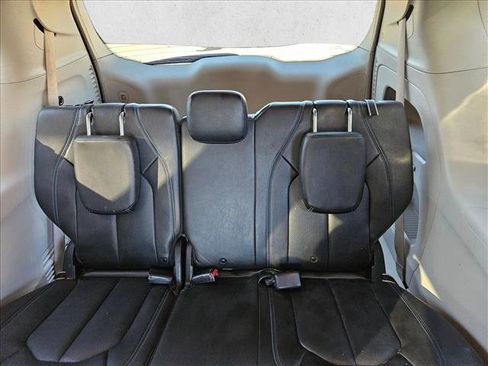 Used 2021 Chrysler Pacifica Touring-L w/ Premium & Safety Sphere Group image 20