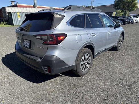 Used 2021 Subaru Outback Premium image 24