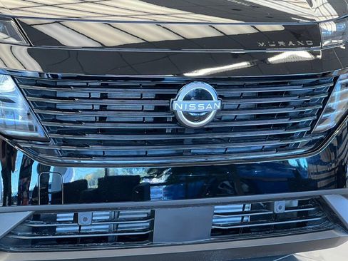 New 2025 Nissan Murano SV image 32