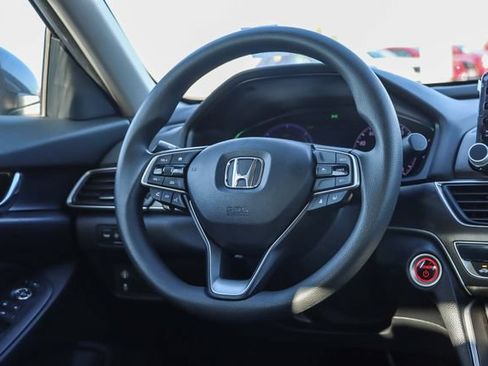 Used 2022 Honda Accord Hybrid image 17
