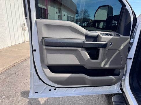Used 2022 Ford F250 XL w/ STX Appearance Package AWD/4WD image 21