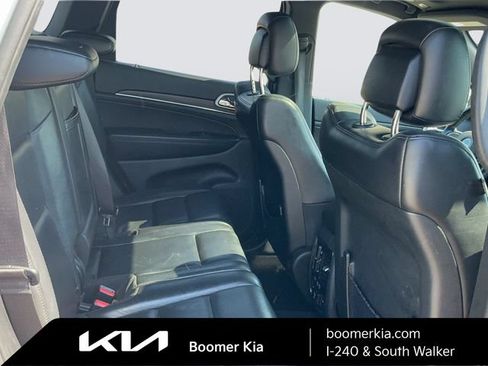 Used 2019 Jeep Grand Cherokee Limited w/ Luxury Group II AWD/4WD image 12