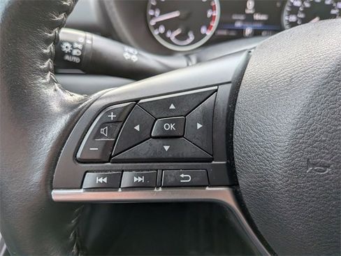 Certified 2023 Nissan Sentra SV image 13