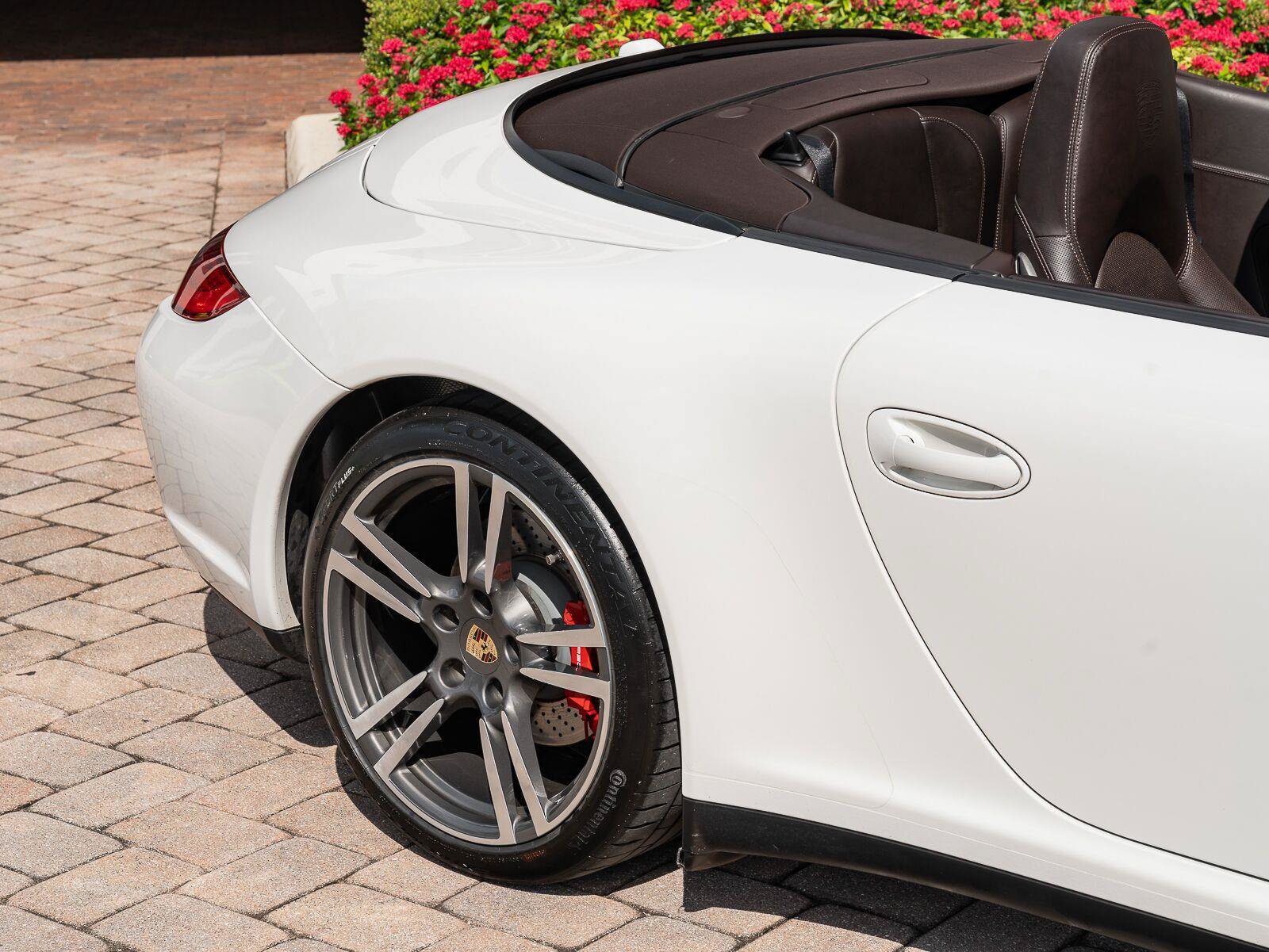 Used 2011 Porsche 911 Carrera 4S AWD/4WD image 15