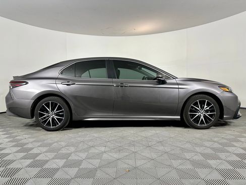 Used 2023 Toyota Camry SE FWD image 25