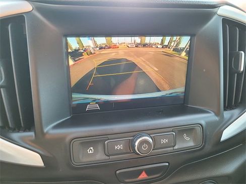 Used 2018 GMC Terrain SLE image 19