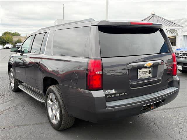Used 2017 Chevrolet Suburban LT w/ Luxury Package AWD/4WD image 7