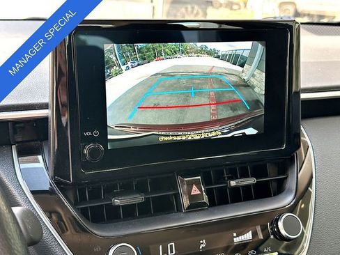 Used 2025 Toyota Corolla LE FWD image 15