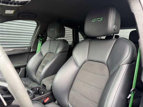 Certified 2023 Porsche Macan GTS image 5