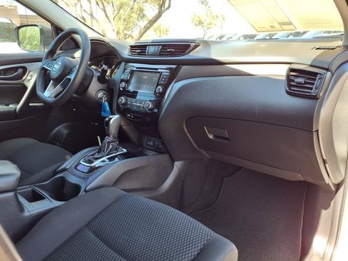 Used 2020 Nissan Rogue Sport S FWD image 10