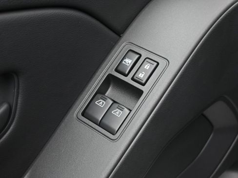 New 2026 Nissan Frontier S image 15