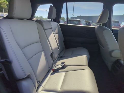 Used 2023 Honda Passport EX-L image 28